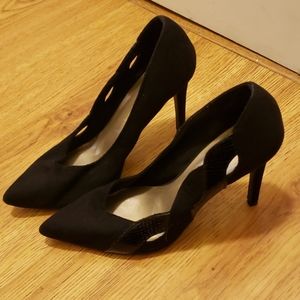 Black heels with faux snake-skin accent